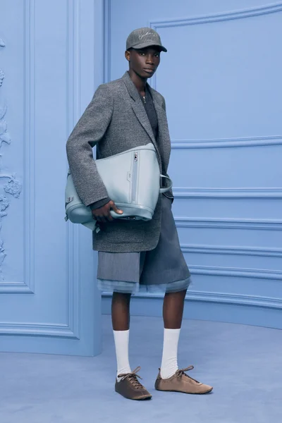 Look 28